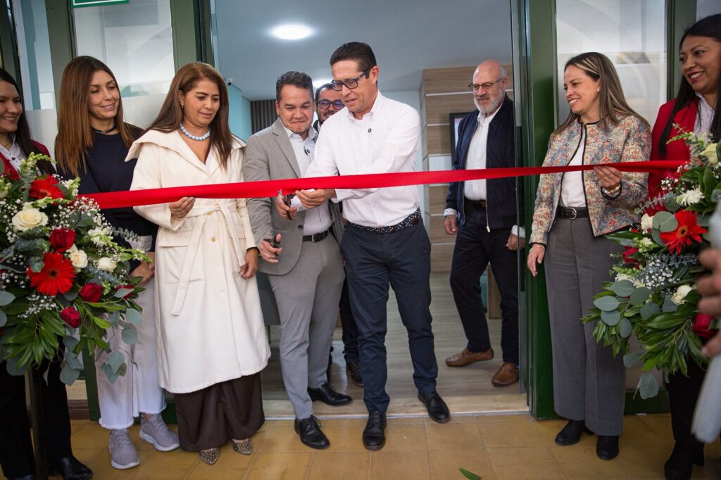Veolia Aguas de Tunja inauguró nuevo Centro de Experiencia al Cliente en Plaza Real.
